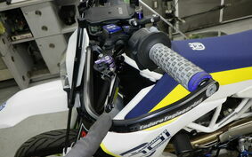 HUSQVARNA 701SM 2019