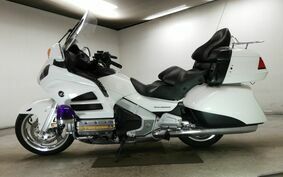 HONDA GL 1800 GOLD WING 2012 SC68