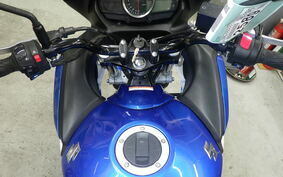 SUZUKI GSR250F