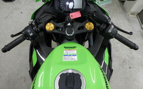 KAWASAKI ZX-25R ZX250E