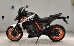 KTM 890 DUKE R TU940