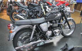 TRIUMPH BONNEVILLE T100 2013 J9157G