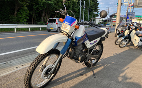 YAMAHA SEROW 225 Cell 1KH