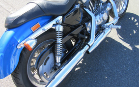 HARLEY XL883 2004 CAM