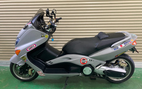 YAMAHA T-MAX 2006 SJ04J