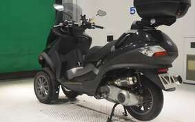 PIAGGIO MP3 250