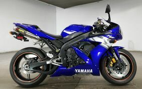 YAMAHA YZF-R1 2004 RN13