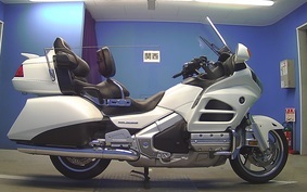 HONDA GL 1800 GOLD WING 2013 SC68