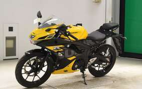 SUZUKI GSX-R150 8DL23