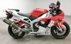 YAMAHA YZF-R1 1999 RN01