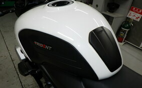 TRIUMPH TRIDENT 660 2021 GL10U3