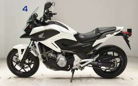 HONDA NC 700 X LD A 2014 RC63