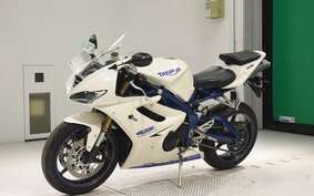 TRIUMPH DAYTONA 675 2010