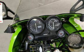 KAWASAKI GPZ900R NINJA 2000 ZX900A