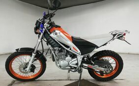 YAMAHA TRICKER DG16J