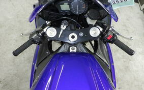 YAMAHA YZF-R1 2002 RN09