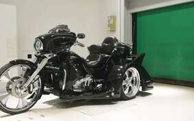 HARLEY FLHTCUTG TRIKE 2014