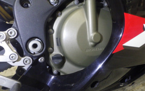 HONDA CBR600F GEN 3 2003 PC35