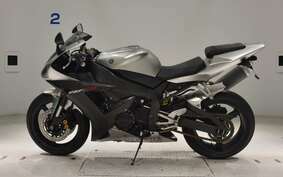 YAMAHA YZF-R1 2004