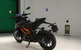 KTM 390 DUKE 2023