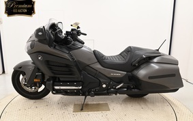 HONDA GL 1800 GOLD WING F6B 2015 SC68