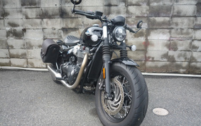 TRIUMPH BONNEVILLE BOBBER 2021 DAD84H