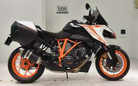 KTM 1290 SUPER DUKE GT 2022