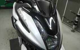 YAMAHA TRICITY 125 SE82J