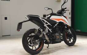 KTM 390 DUKE 2023