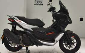 APRILIA SR GT200