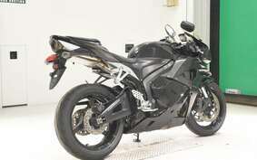 HONDA CBR600RR GEN 3 PC40