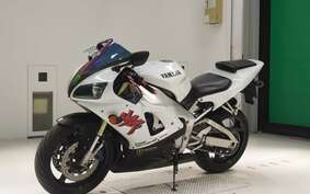 YAMAHA YZF-R1 1999