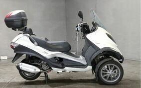 PIAGGIO MP3 250 RL M472