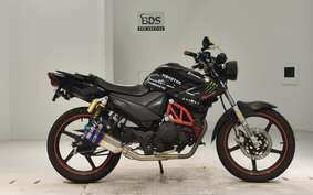 YAMAHA YS125 FAZER