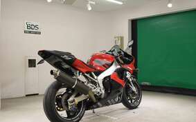 YAMAHA YZF-R1 2000 RN04