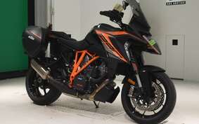 KTM 1290 SUPER DUKE GT 2023