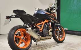 KTM 1290 SUPER DUKE R 2023 V3940