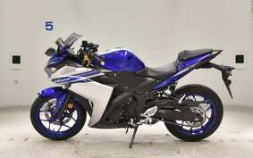 YAMAHA YZF-R25 RG10J