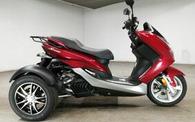 YAMAHA S-MAX TRIKE SG27