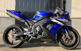 YAMAHA YZF-R1 2004 RN13