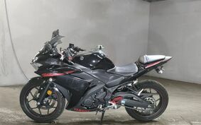 YAMAHA YZF-R25 RG10J