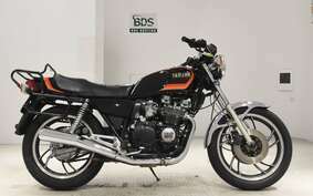 YAMAHA XJ550 2022 4V8