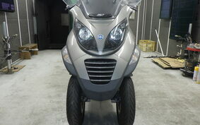 PIAGGIO MP3 250