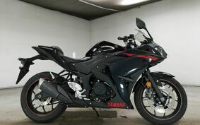 YAMAHA YZF-R25 RG10J