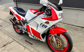 YAMAHA TZR250 1KT