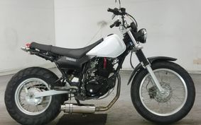 YAMAHA TW225 DG09J