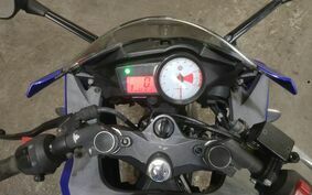 YAMAHA YZF-R125 RE061