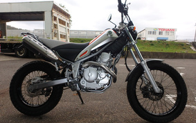 YAMAHA TRICKER DG16J