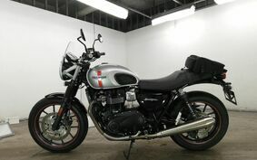 TRIUMPH STREET TWIN 2016 AD74GD