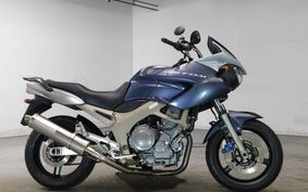 YAMAHA TDM900 2003 RN08